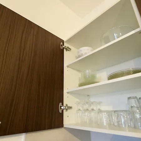 Berthelot Design Au Pied Du Tram Et Proche Métro Appartement *
