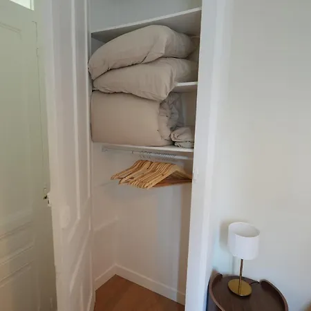 Appartement Berthelot Design Au Pied Du Tram Et Proche Métro
