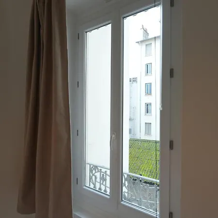 Appartement Berthelot Design Au Pied Du Tram Et Proche Métro *